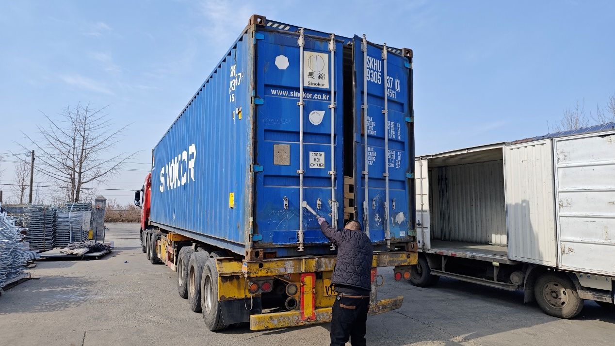 Koreako bezeroaren leundutako altzairu herdoilgaitzezko eskaera Debabrother-ek bidalitako udaberriko jaialdiaren aurretik